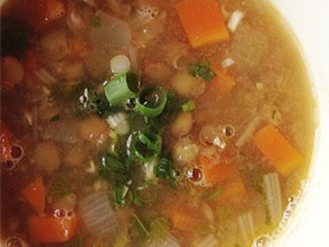 エスニック風レンズ豆スープ